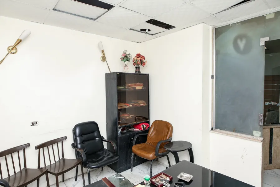 مسطح تجاري للبيع 200م العجمي (الهانوفيل - طريق اسكندرية مطروح الرئيسي)