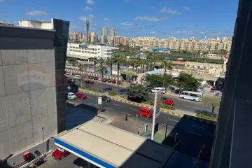 شقة للبيع 238 م سموحة (ابراج كريستال تاورز - امام نادى سموحة)