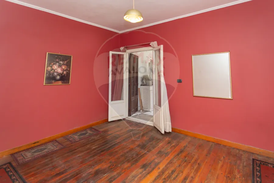 Apartment for sale 145 m Gleem (Al-Misk Street - steps from the sea)