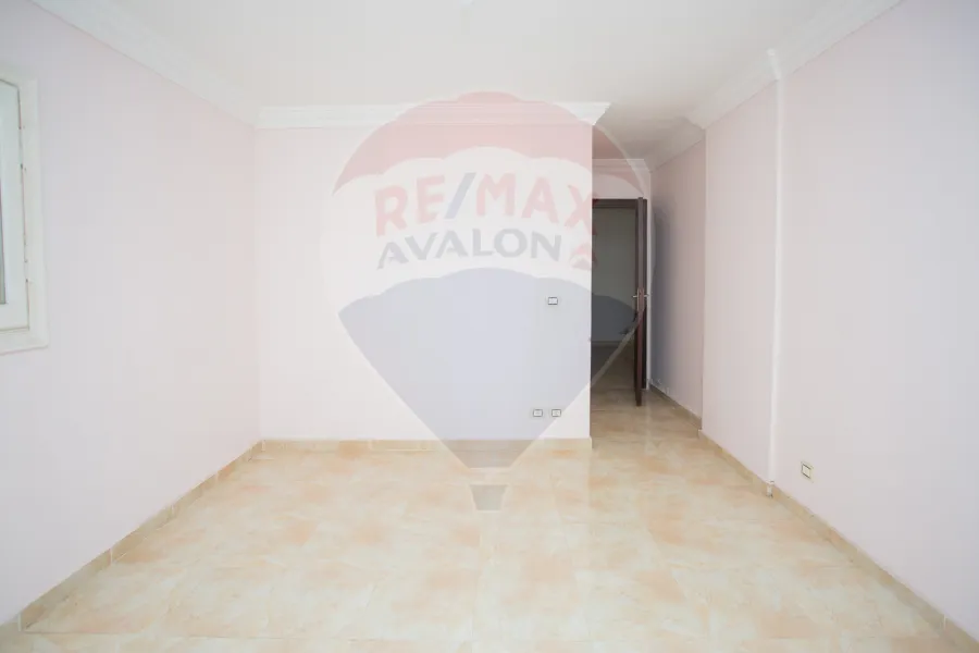 شقة للبيع 155 م  سيدي جابر الشيخ (ش احمد السيد)