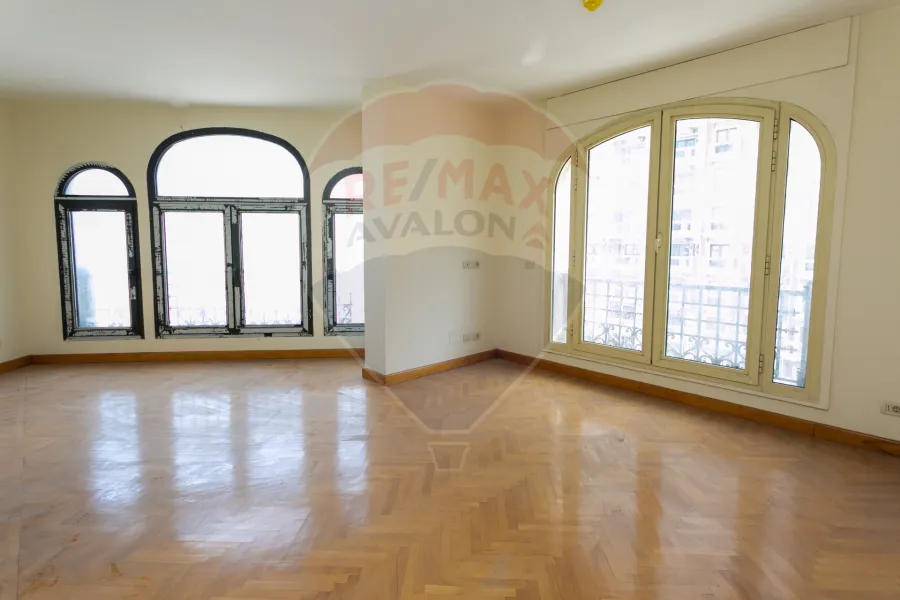 شقة للبيع 248 م سموحة ( ش فوزي معاذ رئيسي - برج اللوتس