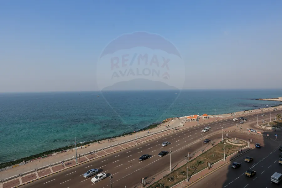 Apartment for sale 145 m Camp Caesar (directly on the sea)