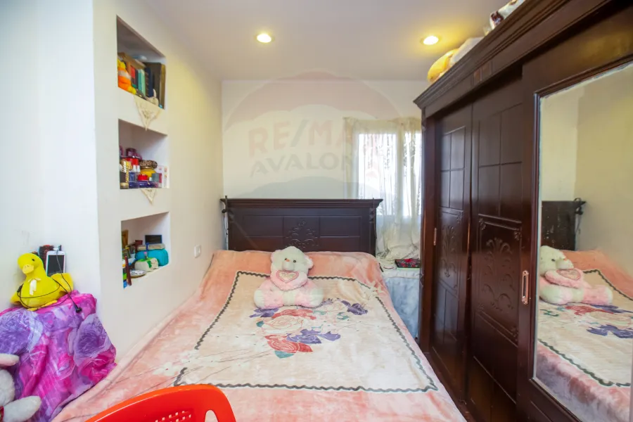 شقة للبيع 105م رشدي (ش احمد شوقي)