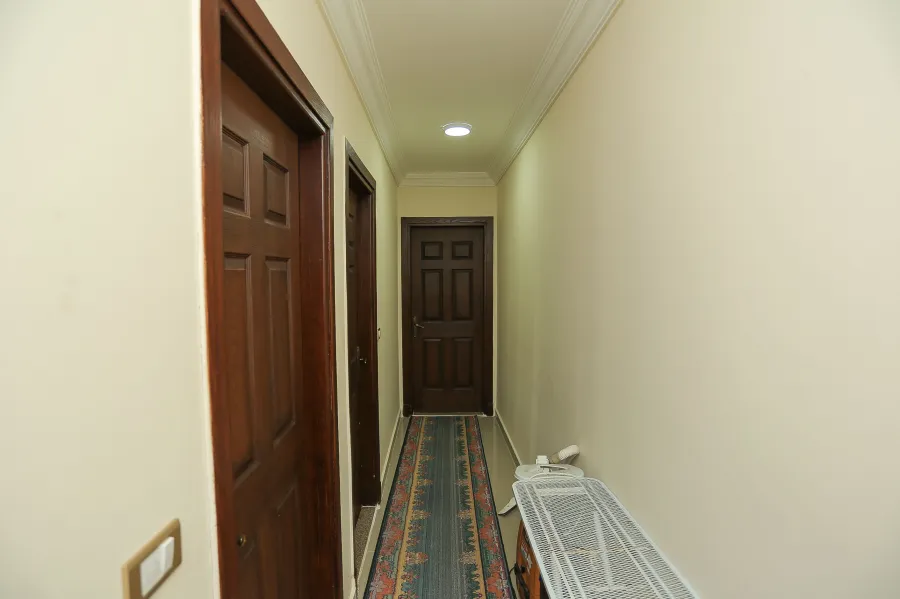 شقة للبيع 215م رشدي (عمارة عزيز شنوده)