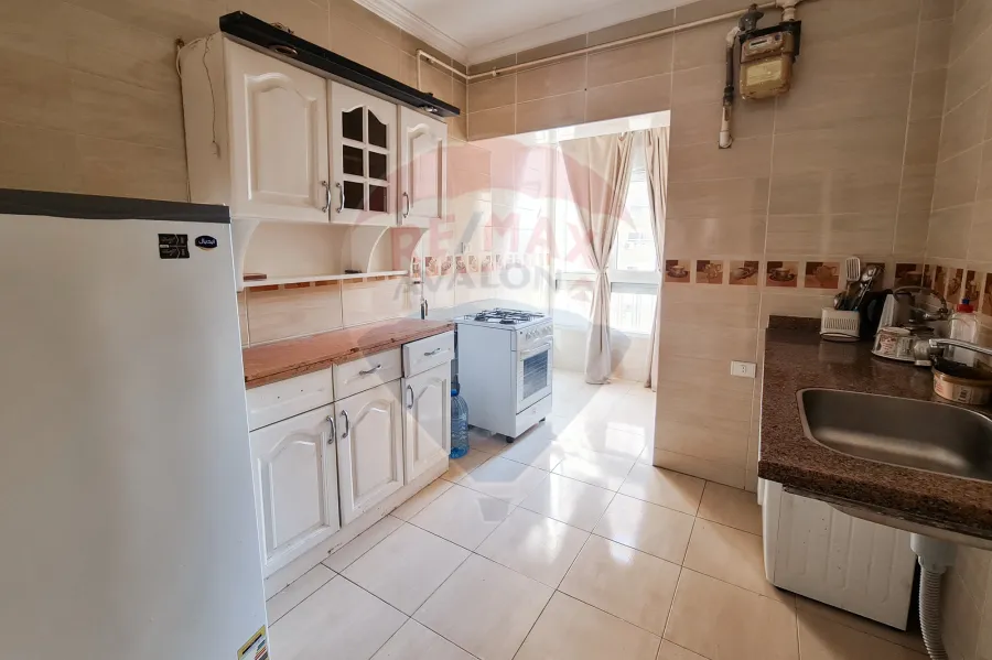 شقة للايجار 130 م مصطفي كامل (عمارات مساكن الضباط)