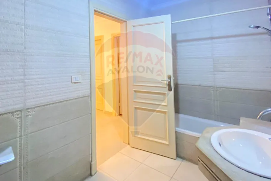 Apartment for modern rent 245 m Smouha (steps from Smouha Club)