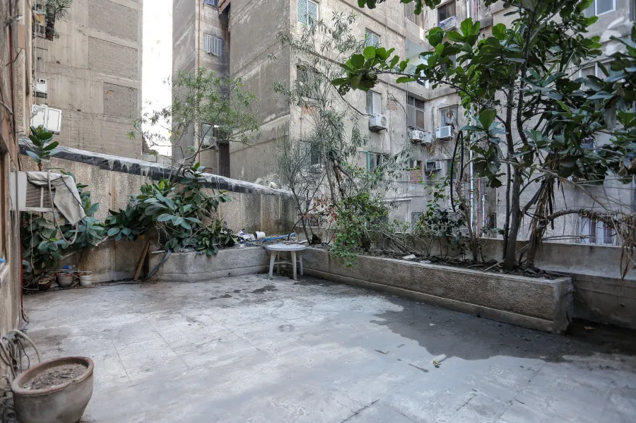 عيادة تجارى 90م للبيع مصطفى كامل (ش أبو قير الرئيسى)