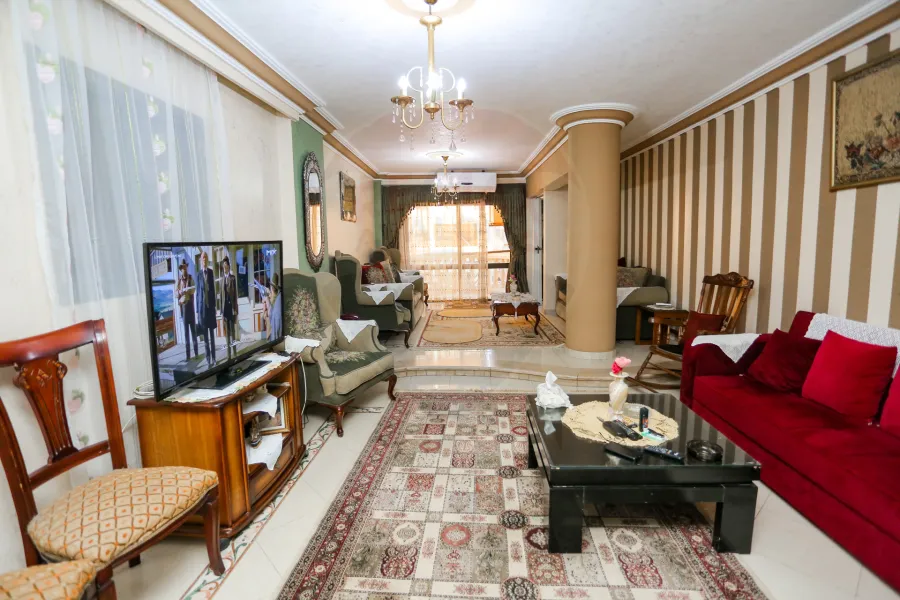 Apartment for sale 180 m Sidi Bishr (khaled ebn el walid St - steps from mohamed nagib st)