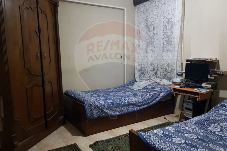 شقة للبيع 215 م فيكتوريا ( ش الجلاء )