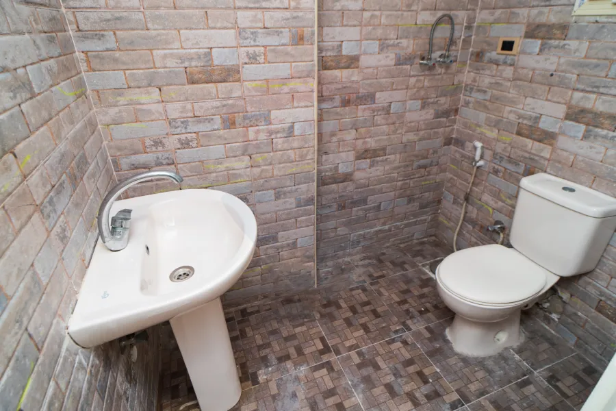 شقة للبيع 200 م كليوباترا (علي البحر مباشرة)