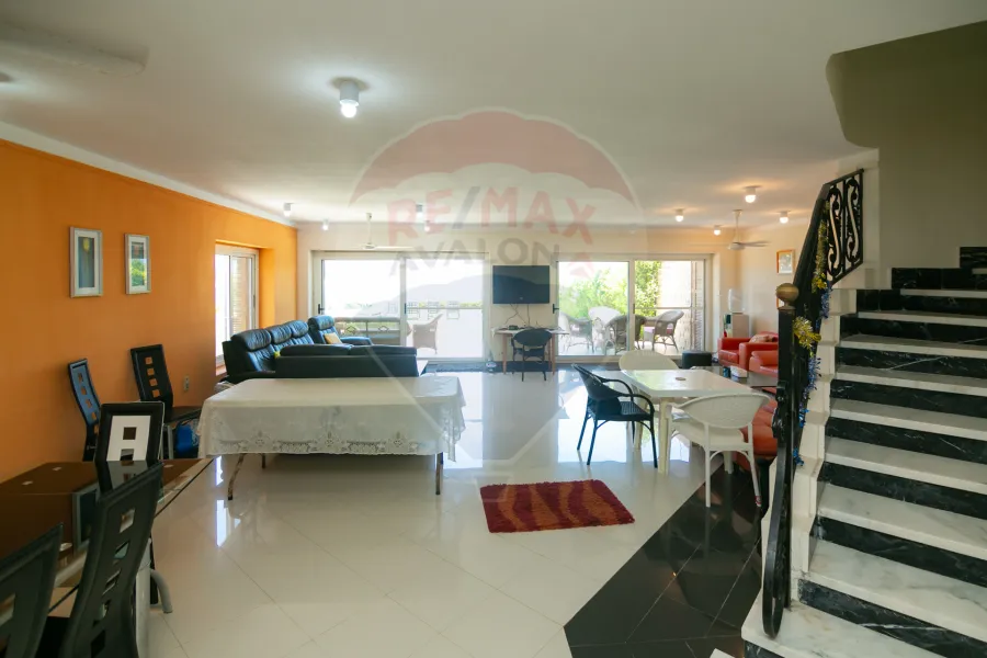 فيلا للبيع الساحل (مارينا 6)