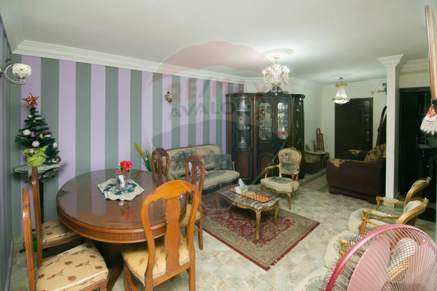 شقة للبيع 130 م سبورتنج (خطوات من ش بورسعيد)