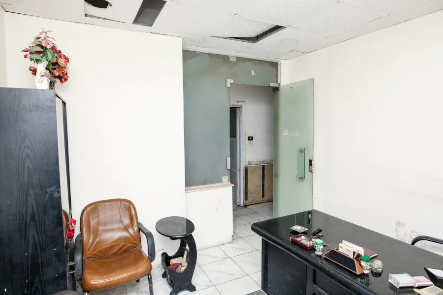 مسطح تجاري للبيع 200م العجمي (الهانوفيل - طريق اسكندرية مطروح الرئيسي)