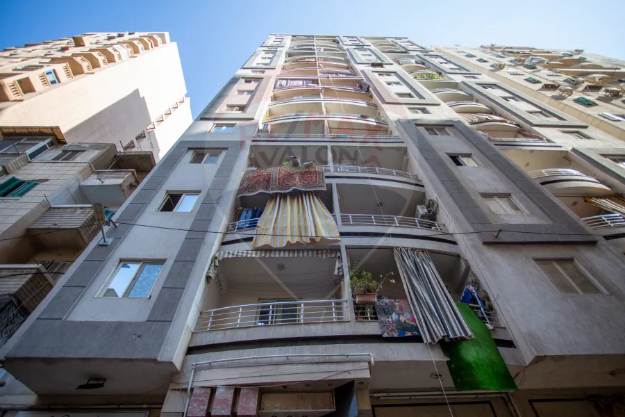 شقة للبيع 95 م سموحه (ش العريش)