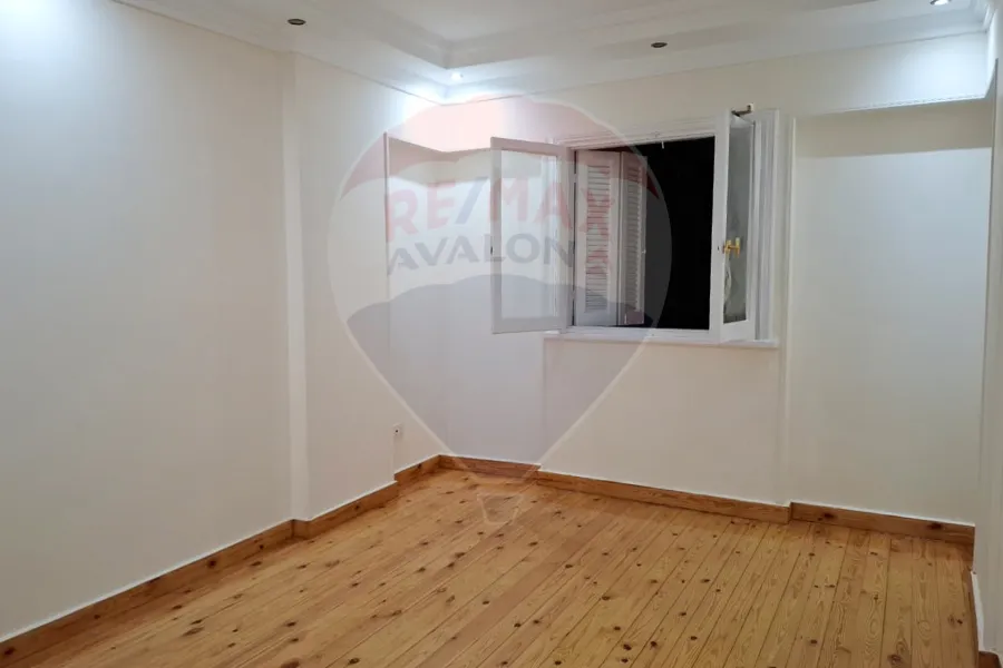 Apartment for sale 105 m Smouha (next to Andalusia Hospital)