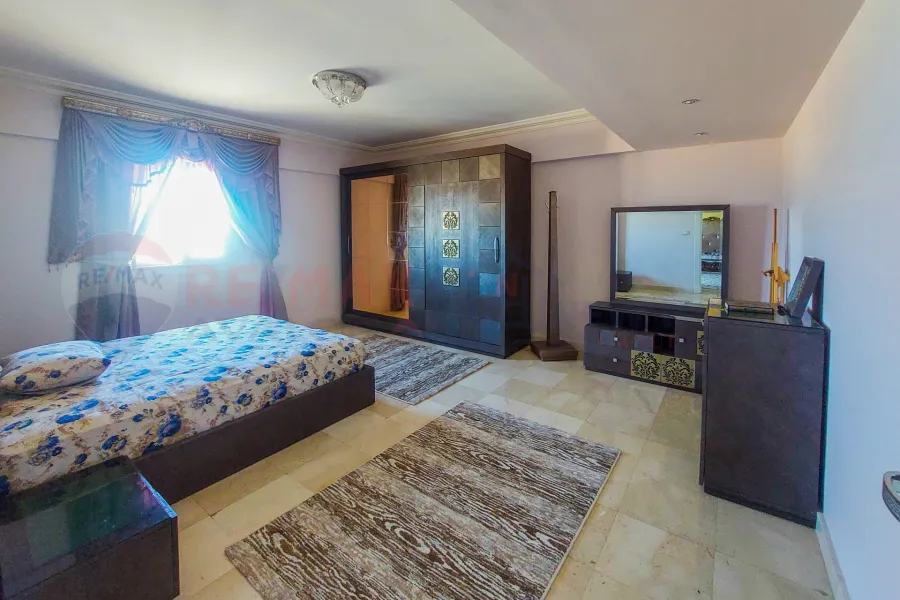 شقة للايجار قانون جديد 283 م سموحة الجديدة (كومباوند سموحة انترانس - بجوار نادي الإتحاد)