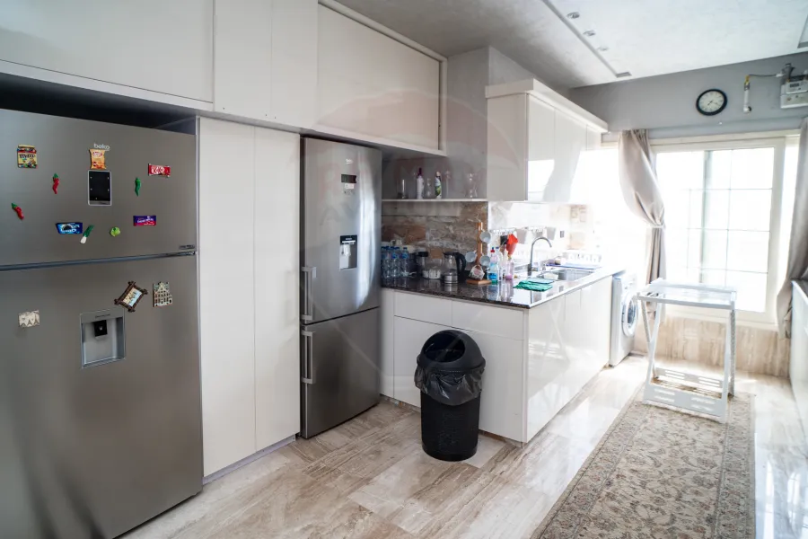 Apartment for sale 280m Saba basha (directly on the sea)