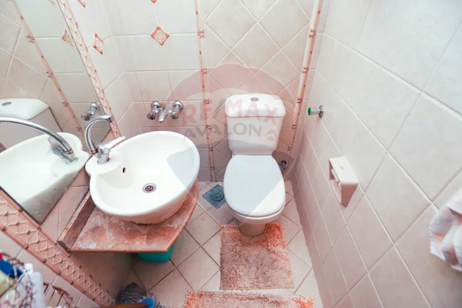 شقة للبيع 120 م لوران (أول نمرة من ش أبوقير)