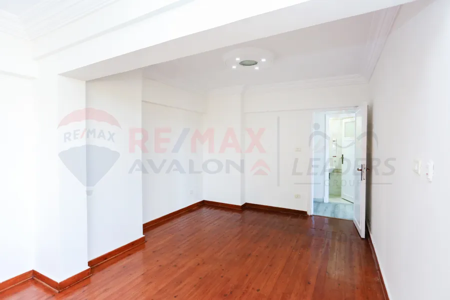 Apartment for sale 180 m Montazah (Sheraton Towers)