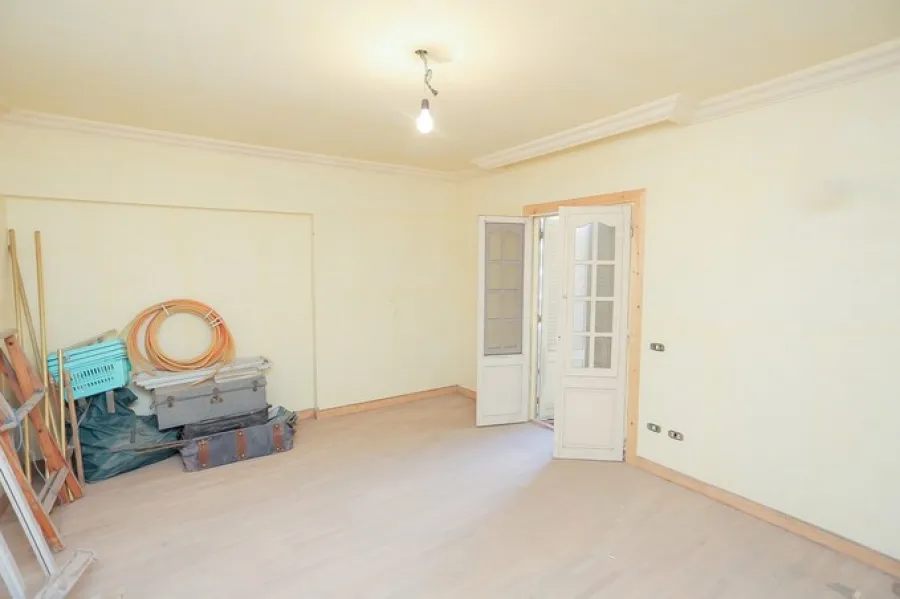 شقة للبيع 287م  ستانلي - تقاطع ش عبدالعزيز فهمي مع ش مصطفى أبو هيف