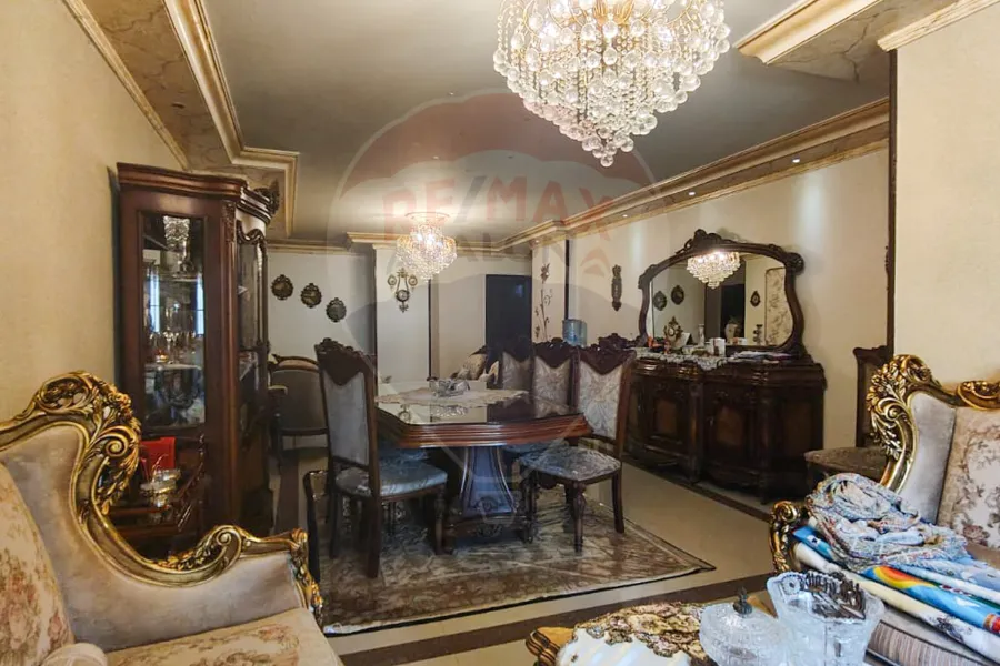 شقة للبيع 155 م لوران (ش شعراوى)