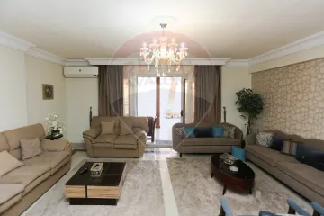 شقة للبيع 230 م + 48 م تراس  سموحة (حي الفيلات - عمارة براند)