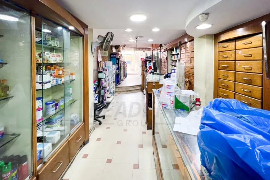 صيدلية للبيع 67 م زيزينيا (ش عبد السلام عارف)