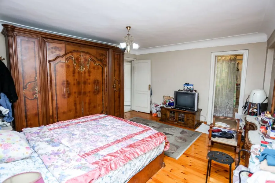 شقة للبيع 290م زيزنيا  -