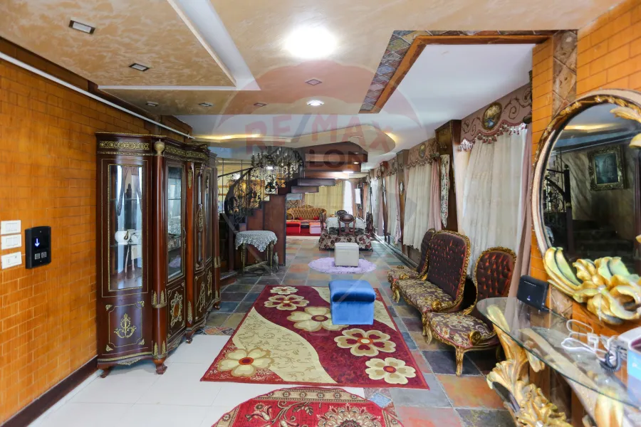 Duplex for sale 500 m Al-Saraya (Directly on the sea)