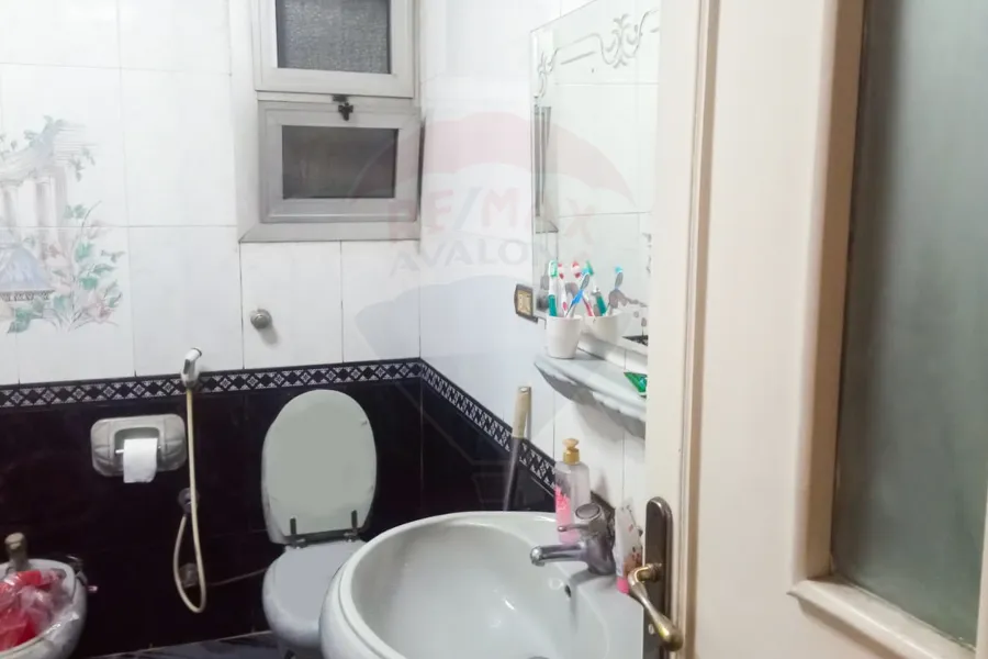 Apartment For Sale 170 m Sedi Beshr (Khaled Ben Elwaleed St.)