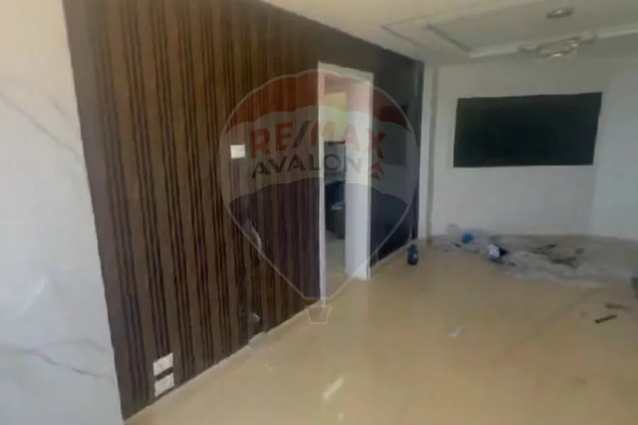 Furnished apartment for rent 85 m Miami (directly on the sea)