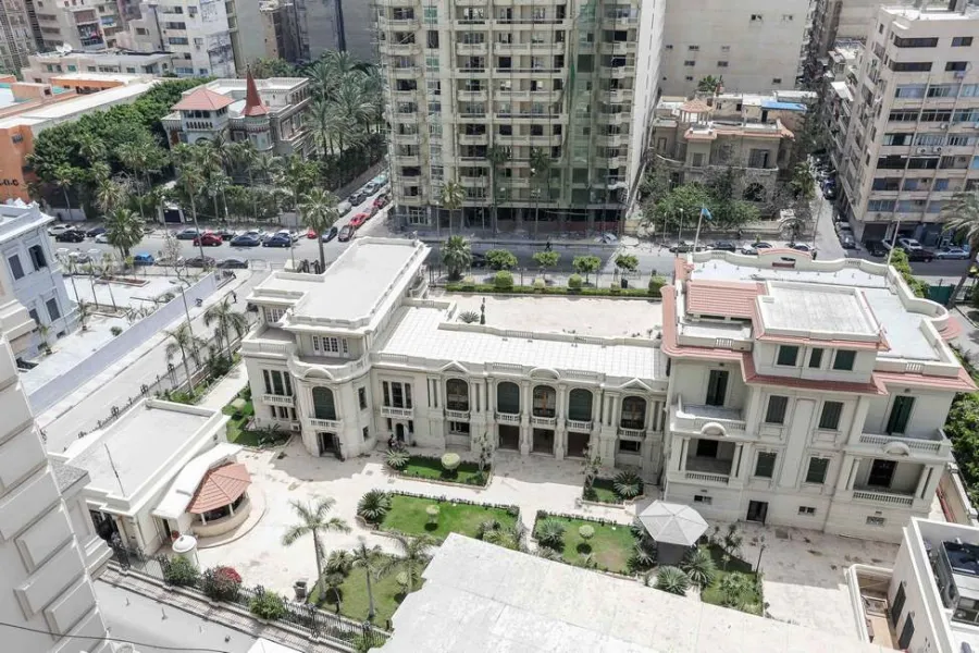 شقة للبيع 290م زيزنيا  -