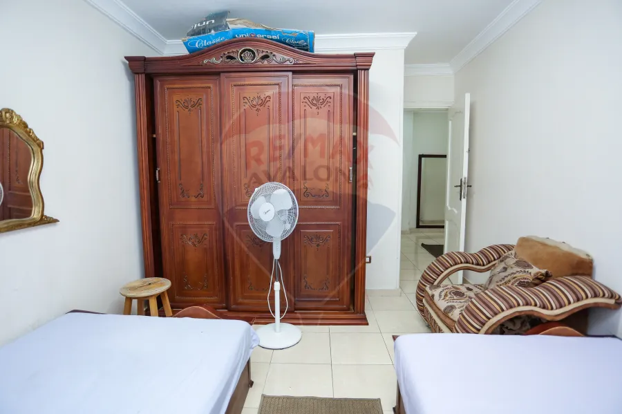 شقة للبيع 125 م كليوباترا ( ش مسجد العبيسى متفرع من شارع الدير )