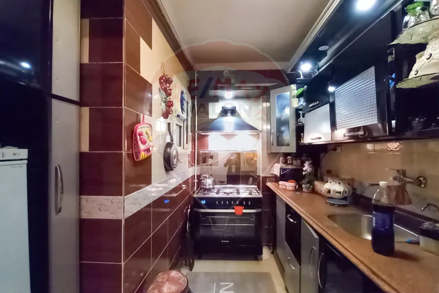 شقة  للبيع 150 م سيدي بشر ( امام شاطئ السرايا )