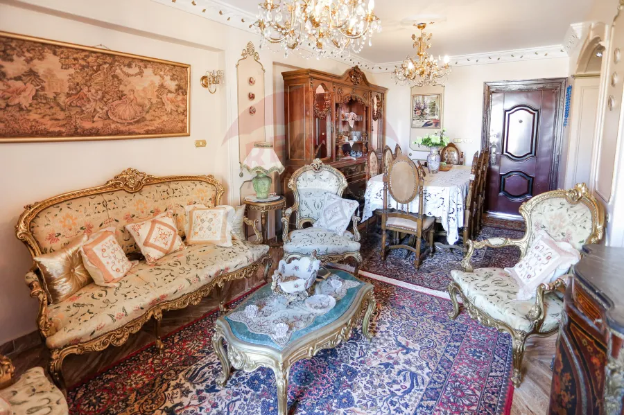 apartment for sale 120 Moharam Bek ( Mostafa Zayan St )