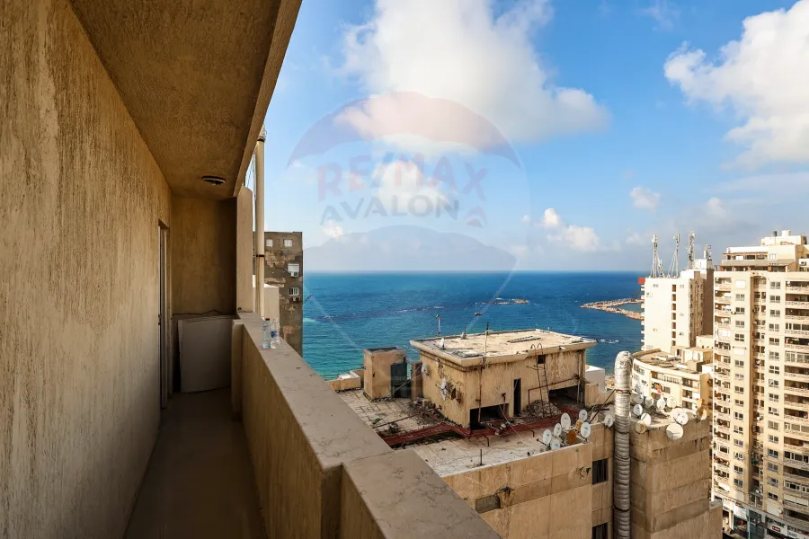 Apartment for sale 210 m + Roof 210 m Sidi Bishr Bahri (el tfola al saeida St)