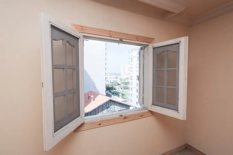 شقة للبيع 287م  ستانلي - تقاطع ش عبدالعزيز فهمي مع ش مصطفى أبو هيف