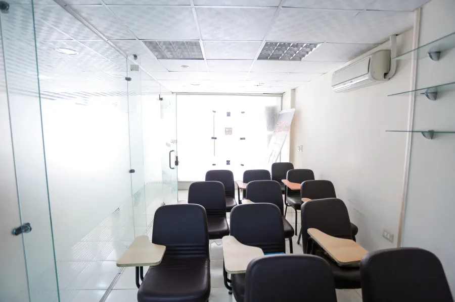 مكتب مفروش للايجار 200 م سيدى بشر بحرى ( ش علي هيبة )