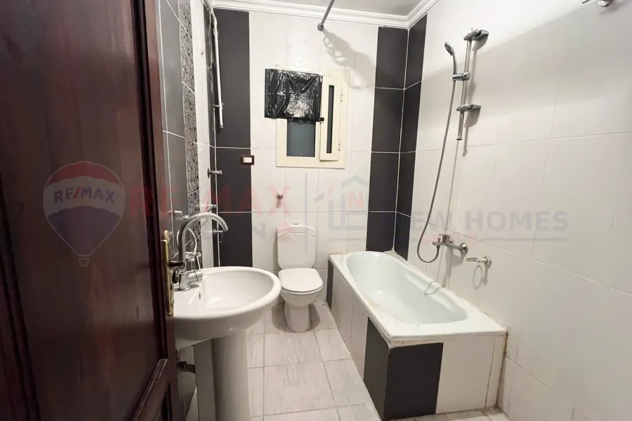 Apartment for sale 125 m Sidi Gaber ( Third st from El-Mosheer St)