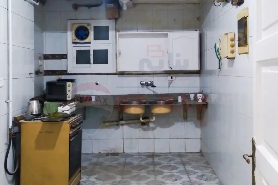 ميزان اداري مفروش  للايجار 250 م لوران (ش الاقبال)