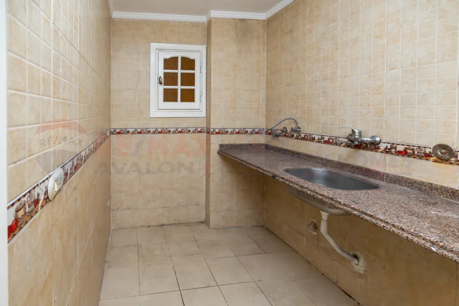 Apartment for sale 150 m Al-Ibrahimia (branched from Gawad Hosny st.)