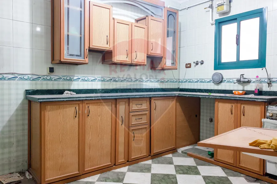 شقة للبيع 150 م شدس (ش المرسلين الأمريكان)