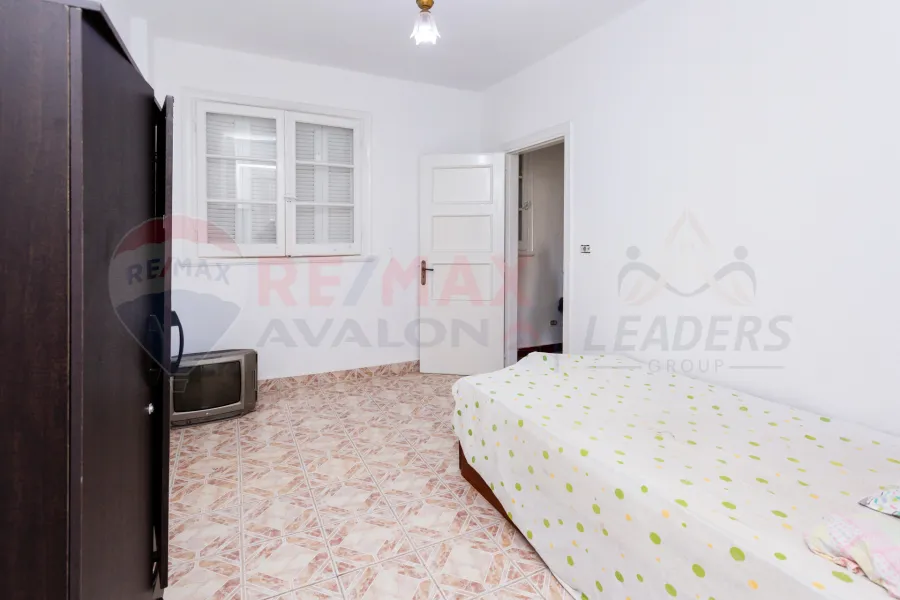 Licensed apartment for sale 120 m Cleopatra (directly on the sea)