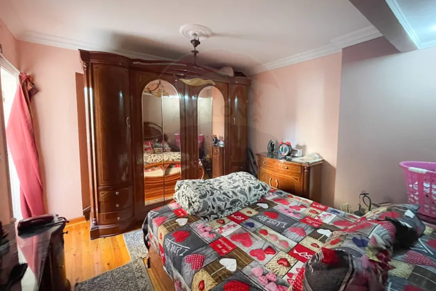 شقة للايجار المفروش 110م  جناكليس  (ش محمد باشا)