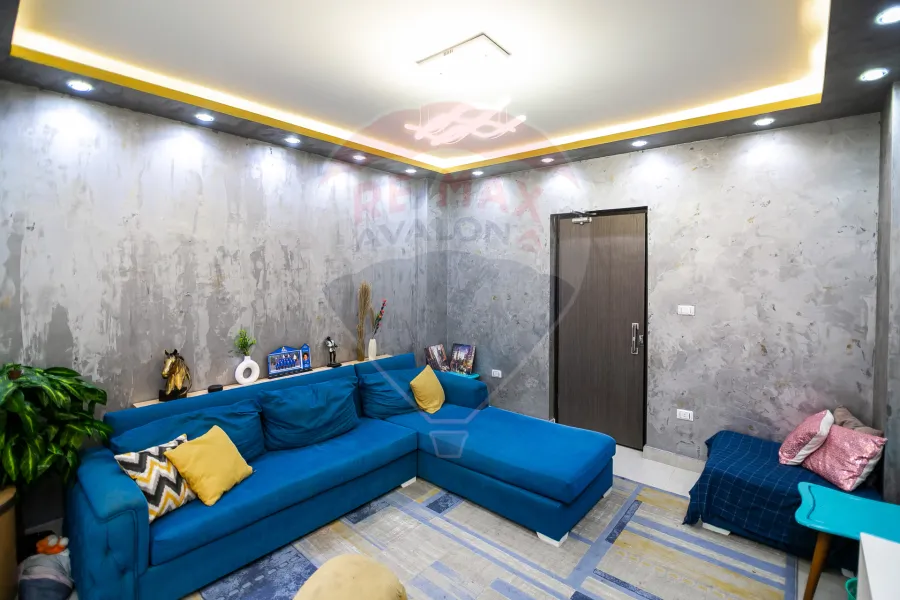 شقة للبيع 180 م العصافره (ش جمال عبد الناصر)