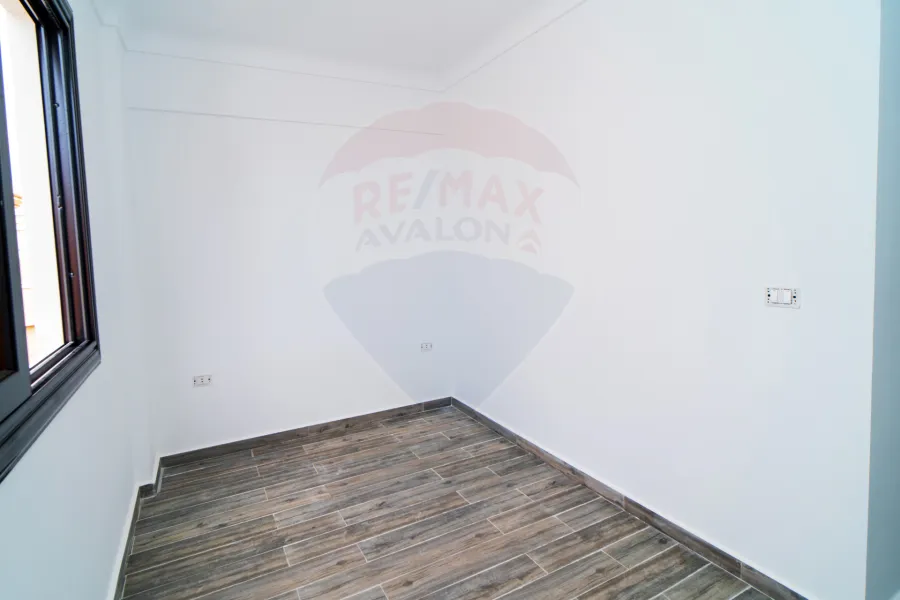 Villa for Sale 300 m King Maryot (Green Oasis Compound)