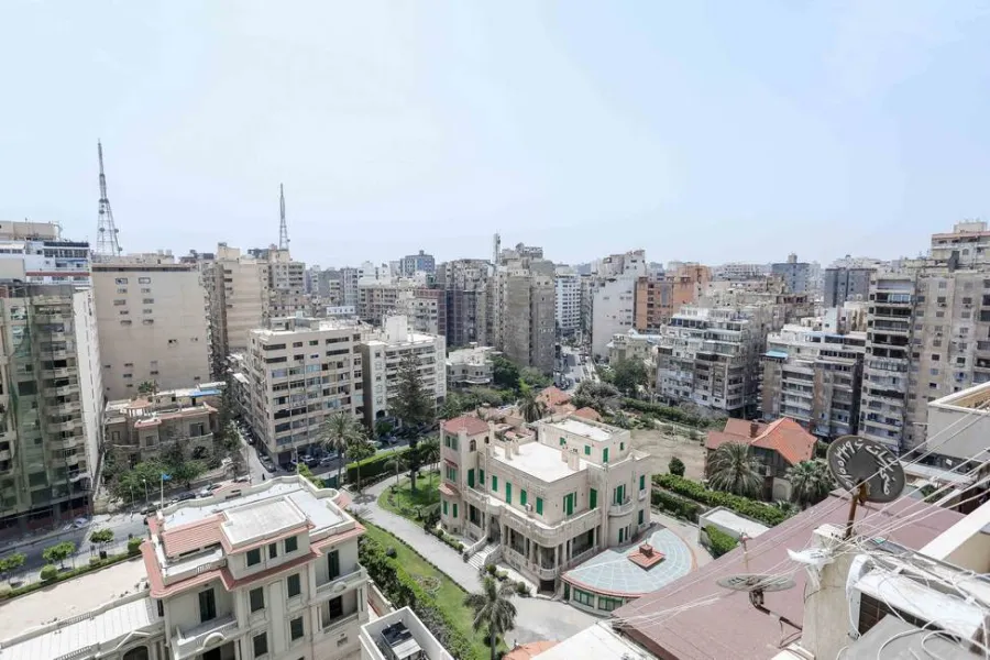 شقة للبيع 290م زيزنيا  -