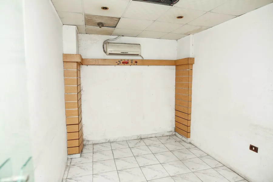 مسطح تجاري للبيع 200م العجمي (الهانوفيل - طريق اسكندرية مطروح الرئيسي)