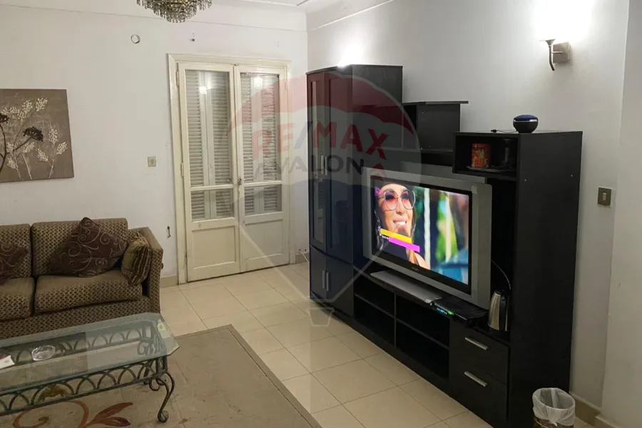 Apartment for sale 125 m net Saba Basha (Steps from the sea)