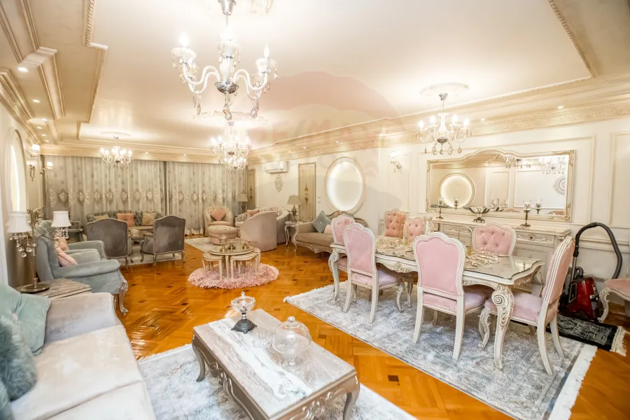 شقة للبيع  293 م لوران (ش عبد السلام عرف - عمارة براند )